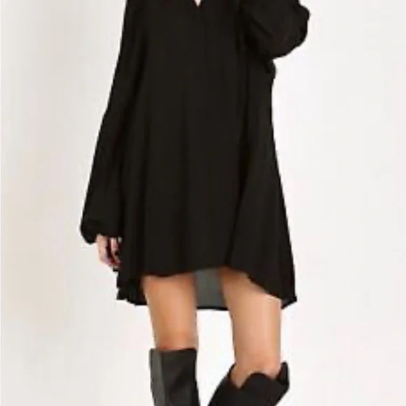 The Jetset Diaries Chic Black Tunic Dress - Picture 2 of 6